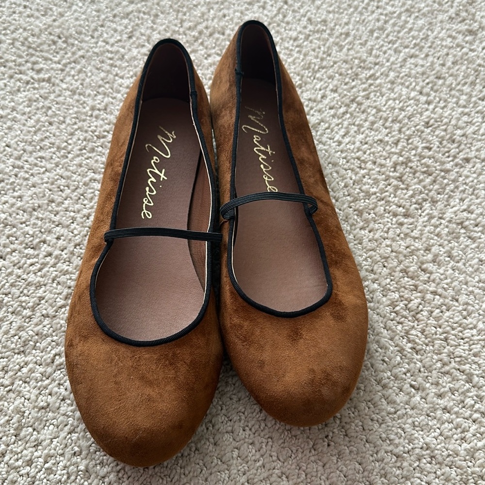 Matisse brown ballet flats with black strap